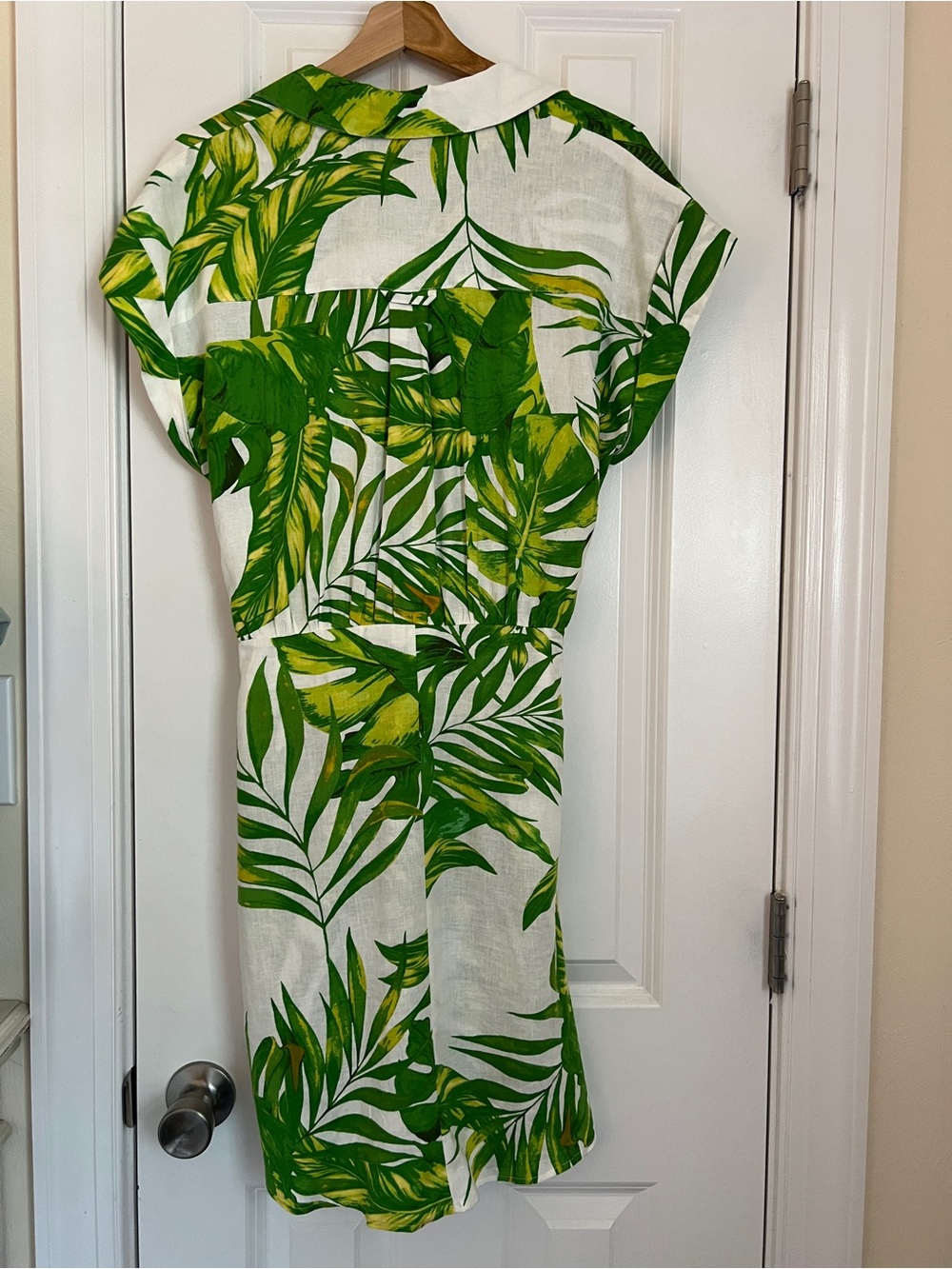 Karlie Palm Leaf Linen Tie Waist Dress -Medium - Picture 4 of 9